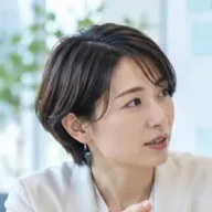 解説役のイメージ写真